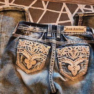 Rock Revival Nuri Mid Rise Straight